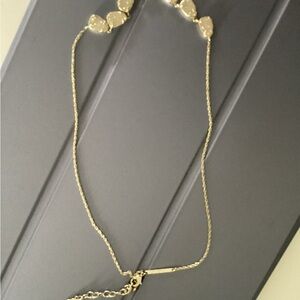 Kendra Scott necklace